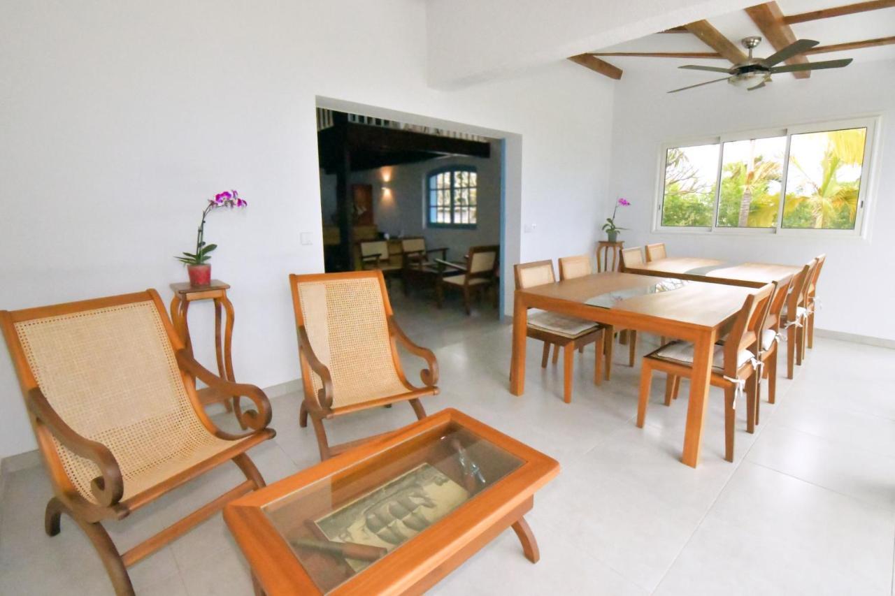 Le Jacaranda Du Guillaume Bed & Breakfast Le Guillaume Bagian luar foto